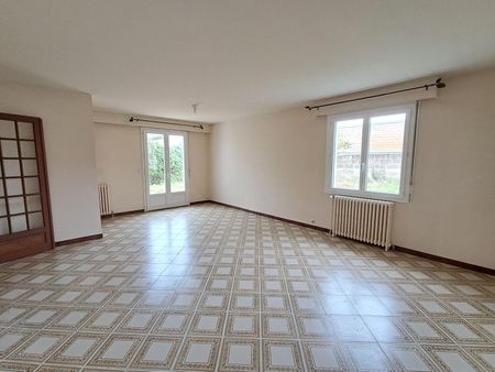 Location Maison 5 pièces 126m² NANTES 44000 - Photo 2