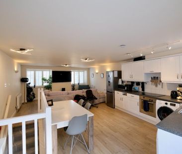 2 bedroom apartment to rent - Photo 2