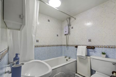 Flat 1, 257 HYDE PARK ROAD Leeds - LS6 1AG - Photo 5