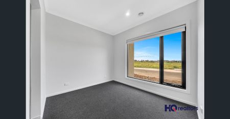 Brand New Modern Family Home with 3 Bedrooms in Wyndham Vale - Photo 4