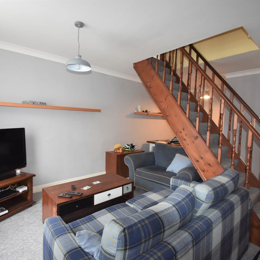 2 bedroom terraced house to rent - Photo 1