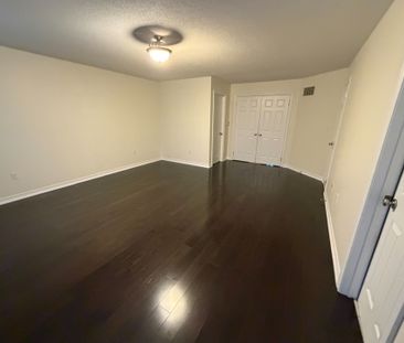 For Lease - 2003 Trawden Way, Oakville, Ontario - Photo 3