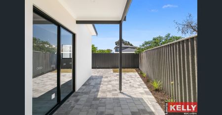 Stunning Modern One-Bedroom Villa – Bright, Spacious & Low Maintenance! - Photo 2