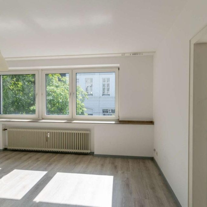 +++1 Raum City Appartement mit Balkon in zentraler Lage+++ - Photo 1