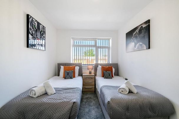 2 bedroom apartment to rent - Photo 1