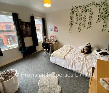 4 Bedroom Ashville Grove - Photo 4