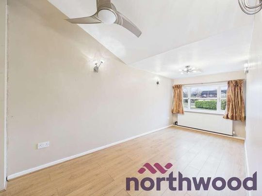 Montrose Close, Macclesfield, SK10 - Photo 1