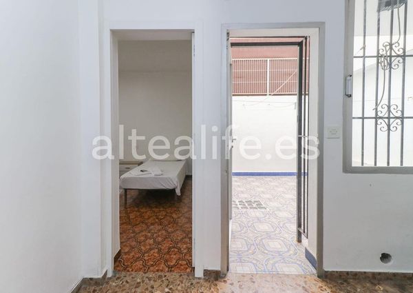 Avenida de la Nucía, Altea, Valencian Community 03590