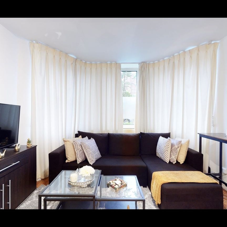 1 Bed Flat, Loudoun Road, NW8 - Photo 1