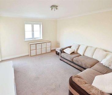 Bell Close, Laindon, Basildon, Essex, SS15 - Photo 2