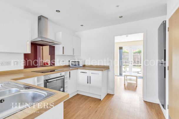 Lower Broughton Road, Salford, M7 2JS - Photo 1