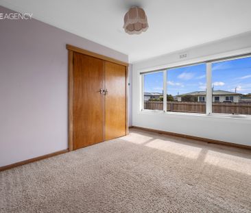 Neat & Ideally Located - Photo 3