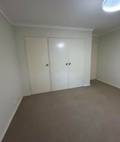 Delightful 2 x 1 unit - Photo 2