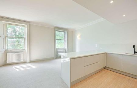 St Georges Square, London, SW1V - Photo 5