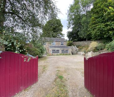 3 bedroom detached house to rent - Photo 2