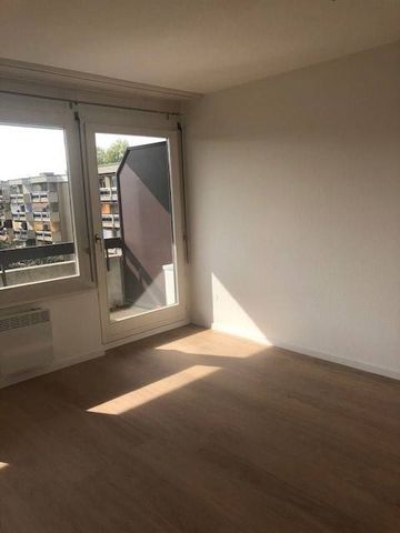 A Louer Appartement 4.5 pièces à TOLOCHENAZ - Photo 3