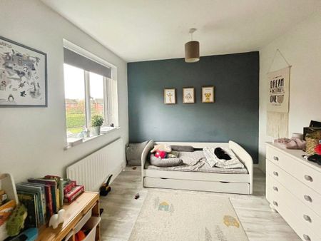 3 bedroom semi-detached house to rent - Photo 5