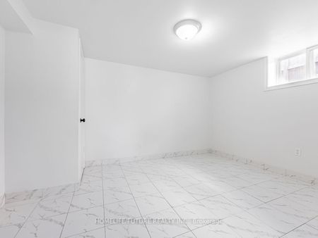 For Lease - 113 Harmony Road Unit# (Lower), Oshawa, Ontario - Photo 5