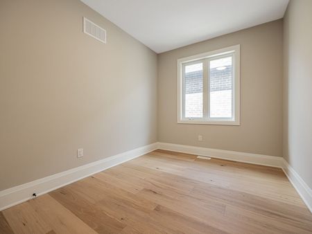 For Lease - 61 Greenridge Crescent, Markham, Ontario - Photo 2