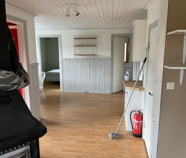 Tuvängsvägen, Bergshamra - Photo 3