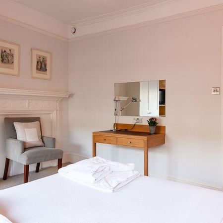 2 bedroom serviced apartment to rent - Photo 4