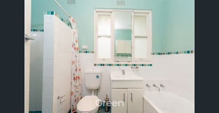 Spacious 3-Bedroom Family Home with Study/4th Bedroom Potential and Modern Amenities! - Photo 3