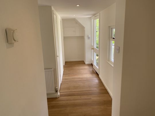 Three Bedroom Apartment for Rent in Rogate - Photo 1