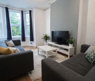 3 bedroom flat to rent - Photo 1
