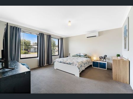 18 Dalmilling Drive, The Vines WA 6069 - House For Rent | Domain - Photo 5