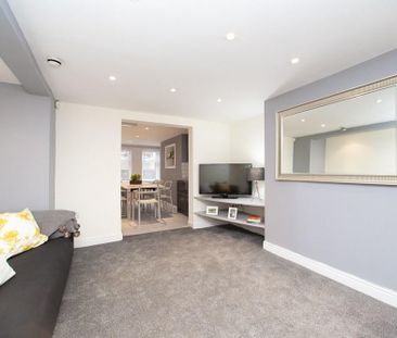 7 bedroom terraced house to rent - Photo 1