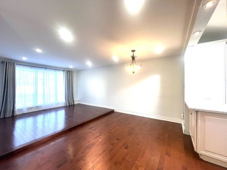 For Lease - 16 Sandalwood Place, Toronto, Ontario - Photo 2