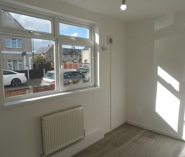 1 bedroom ground floor flat to rent - Photo 1