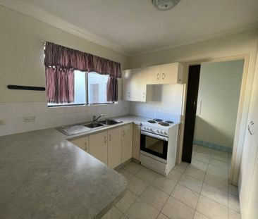 Low Maintenance Living! - Photo 4