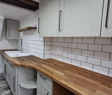 2 bedroom terraced house to rent - Photo 6
