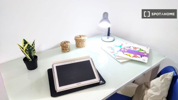 valencia, Valencian Community 46100 - Photo 1