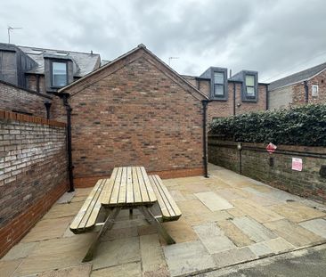 Clarence Street, Gillygate - P11000 - Photo 6