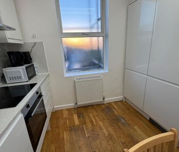 House share to rent - Photo 3