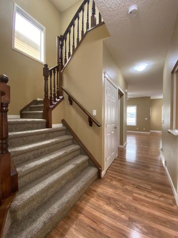 For Rent – Main Floor Home in Bridlewood (82 Bridleridge Green SW, Calgary) - Photo 2