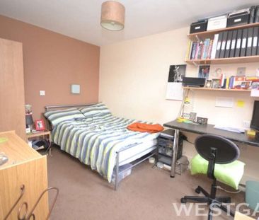 3 Bed - Wokingham Road, Reading - Photo 5