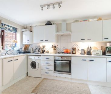 2 bedroom terraced house to rent - Photo 3