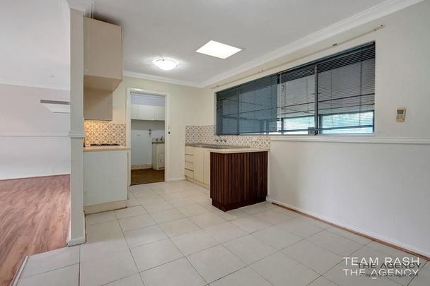 Located on quiet Graveney Way in Maddington, this neat 3-bedroom home offers easy, comfortable living - Photo 1