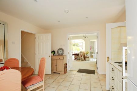 Sint Niklaas Close - Photo 3