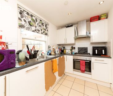 4 bedroom terraced house to rent - Photo 3