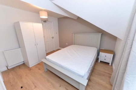 202 Ravenhill Road, Belfast, BT6 8EF - Photo 5