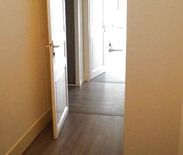 Location Appartement 2 pièces 65m² ST RAMBERT D ALBON 26140 - Photo 2