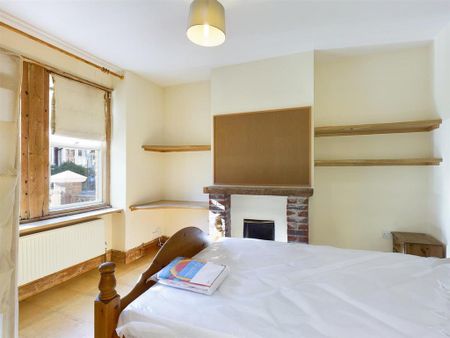 3 bedroom terraced house to rent - Photo 4