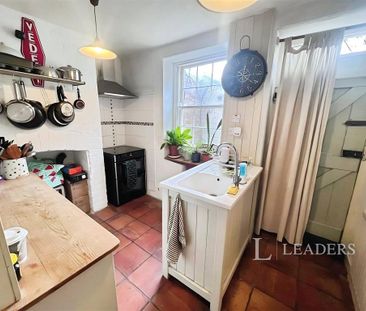 2 bedroom cottage to rent - Photo 5