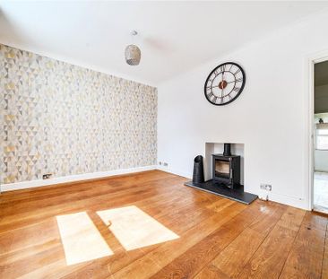 3 bedroom terraced house to rent - Photo 1