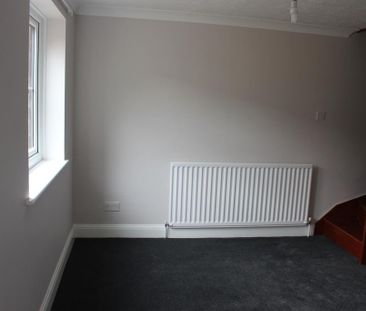 1 bedroom terraced house to rent - Photo 2