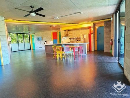 Furnished Oversize Studio Available 26/11/2025 - Photo 3